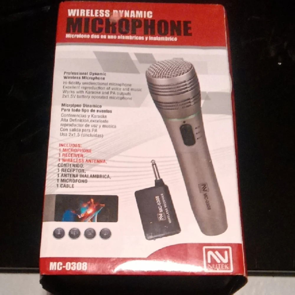 Wireless Dynamic Microphone - Gray